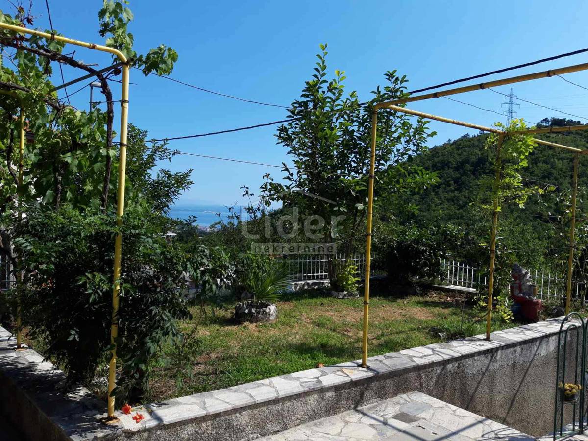 Hiša Škurinje, 250m2