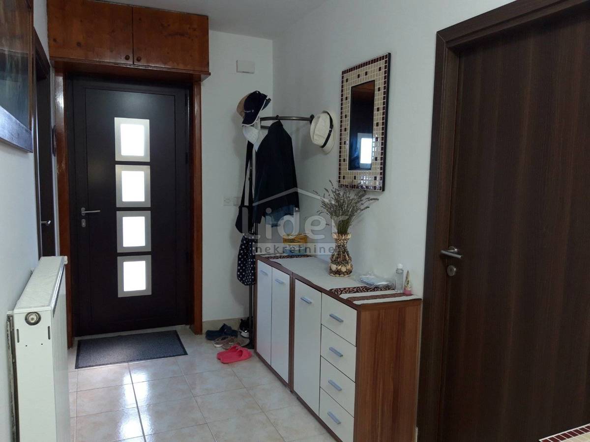 Hiša Škurinje, 250m2