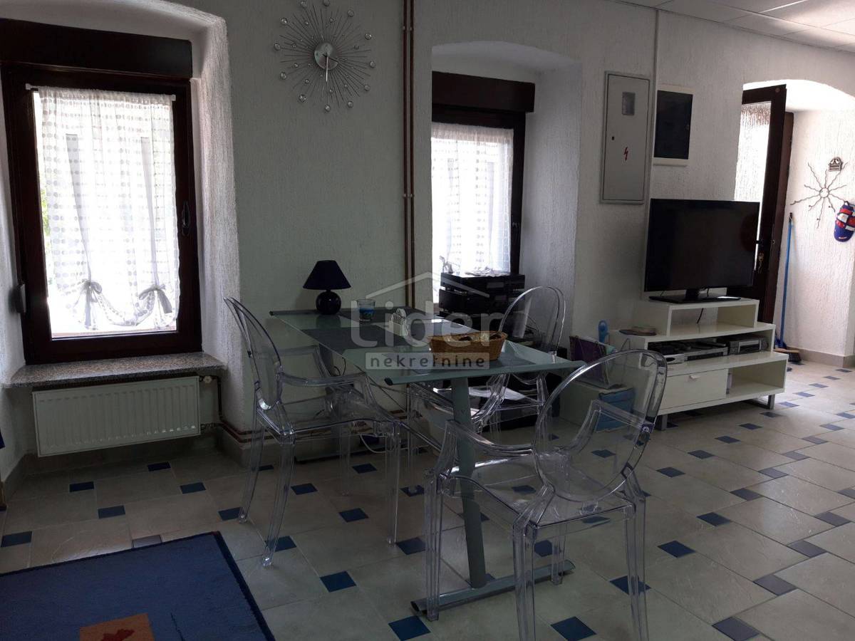 Hiša Škurinje, 250m2