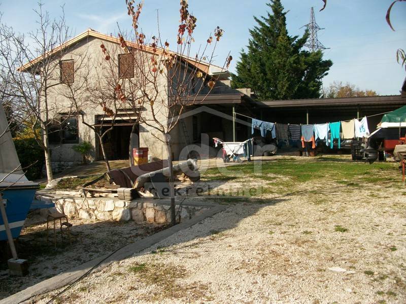 Hiša Buzdohanj, 500m2