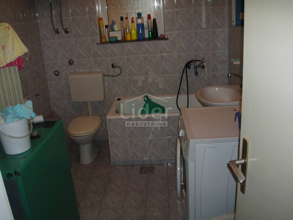 Hiša Novi Vinodolski, 330m2