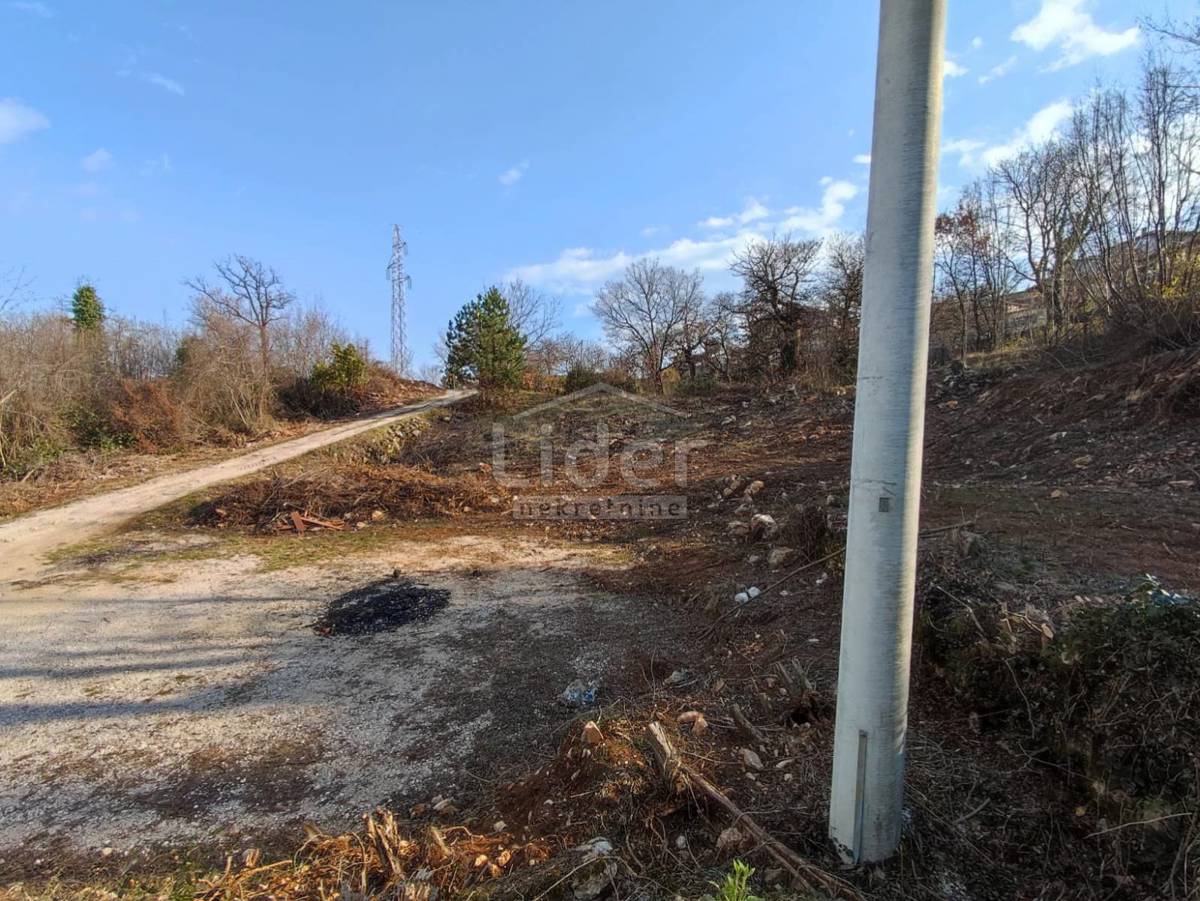 Zemljišče Lovran, 1417m2