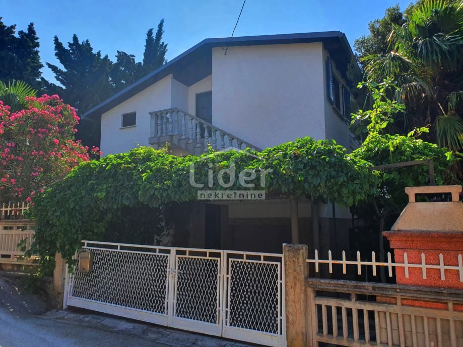 Hiša Kruševo, 300m2