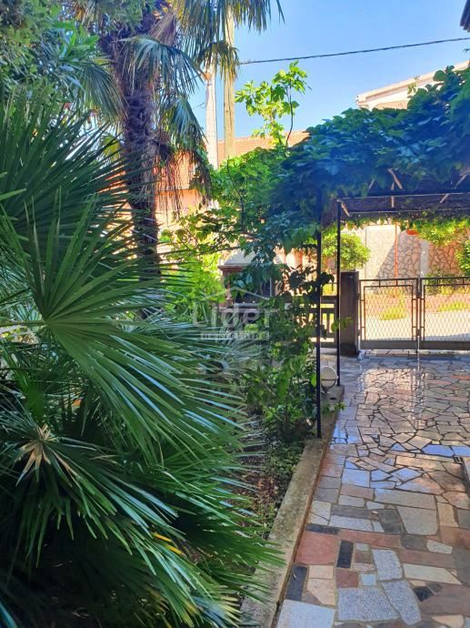 Hiša Kruševo, 300m2