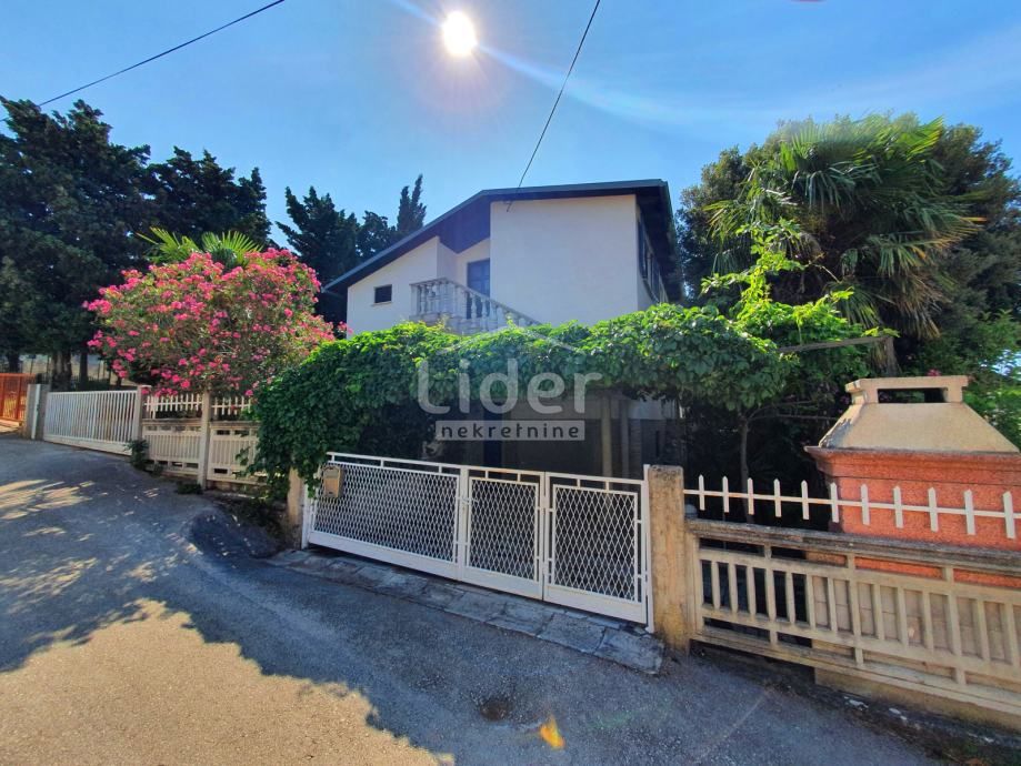 Hiša Kruševo, 300m2