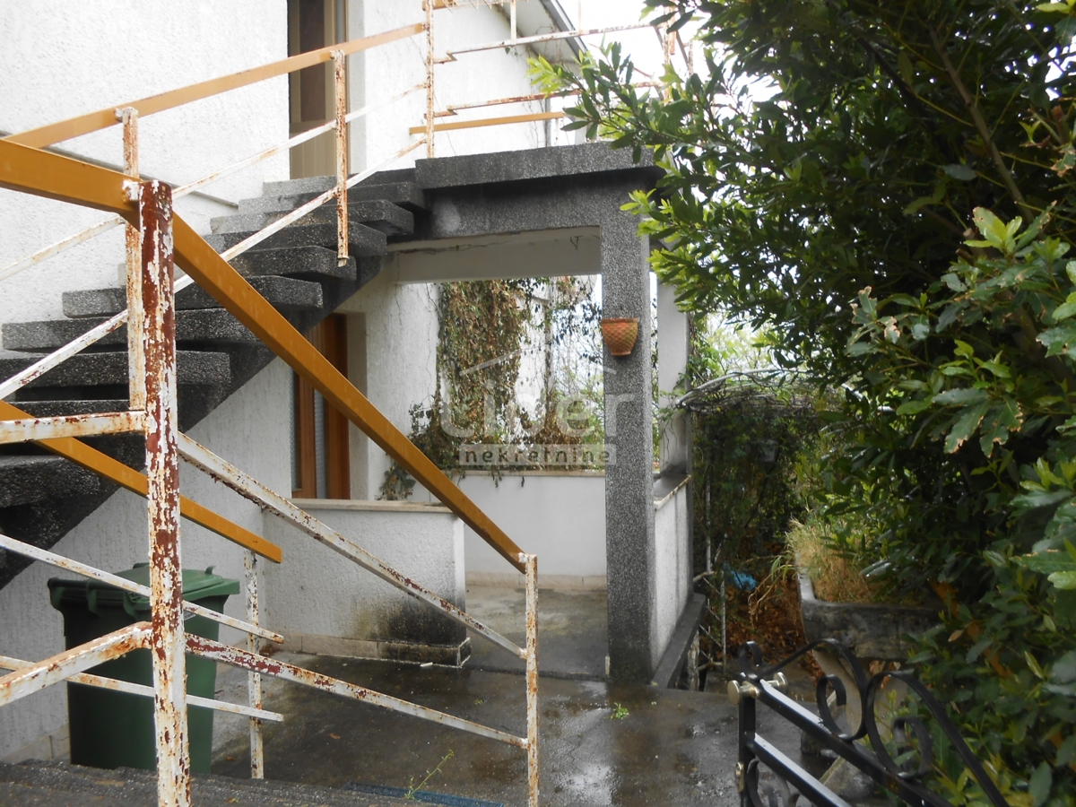 Hiša Dramalj, 200m2