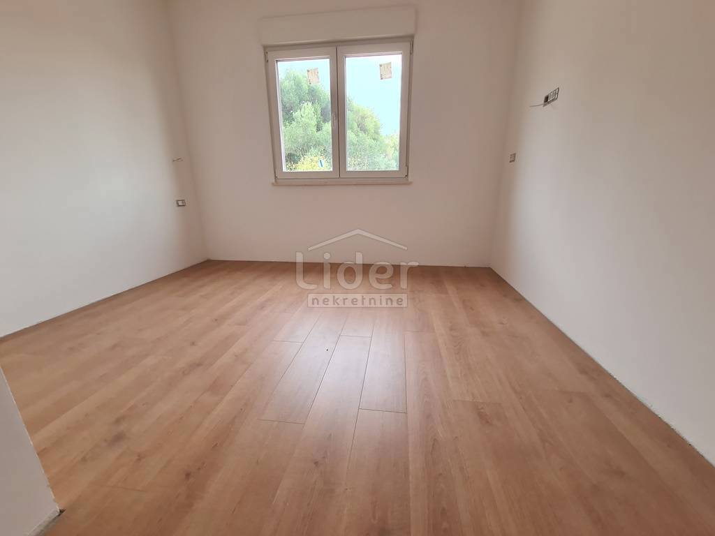Apartma Banjol, 77m2