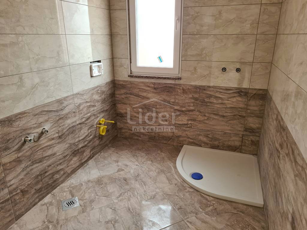 Apartma Banjol, 77m2