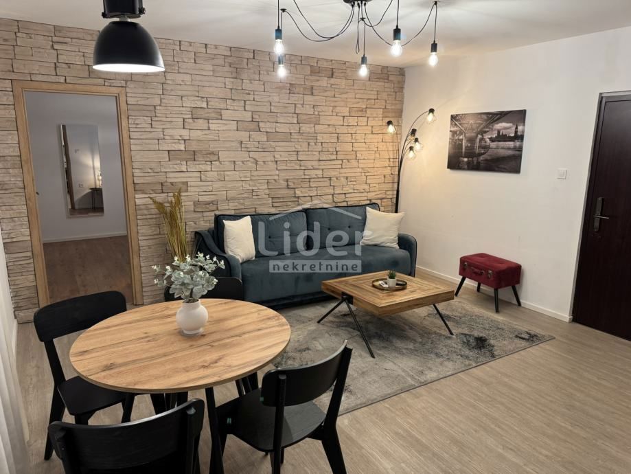 Stanovanje Centar, 82m2