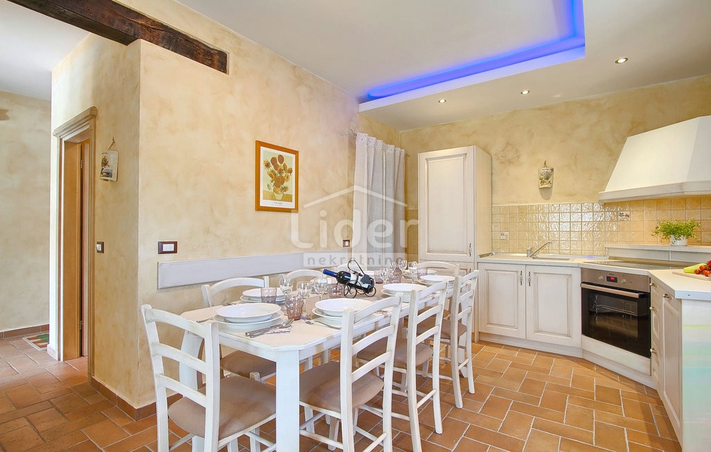 Hiša Radetići, 230m2