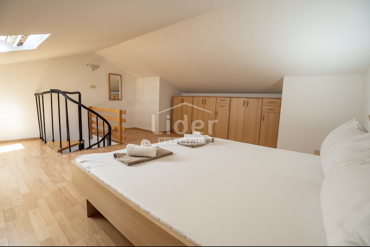 Apartma Novalja, 69m2