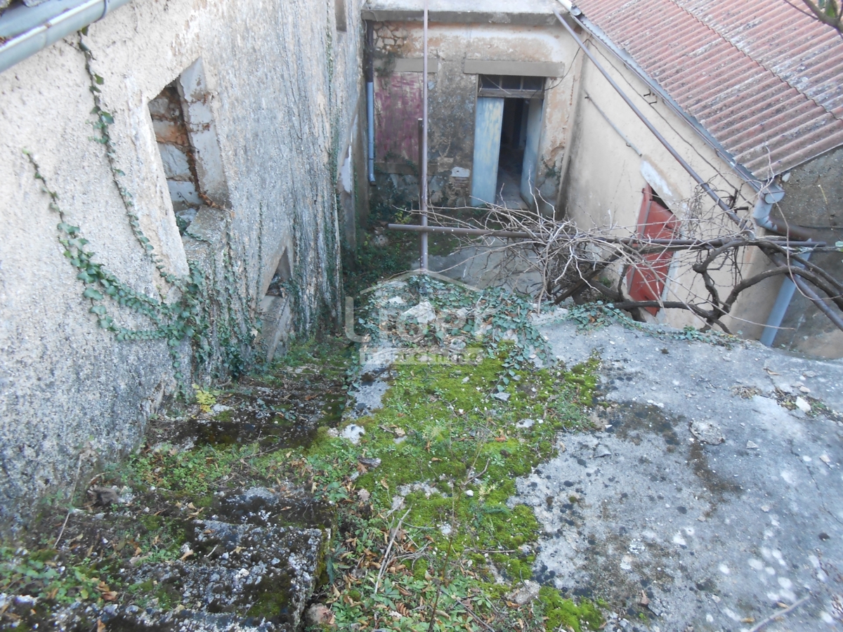 Hiša Grižane-Belgrad, 200m2