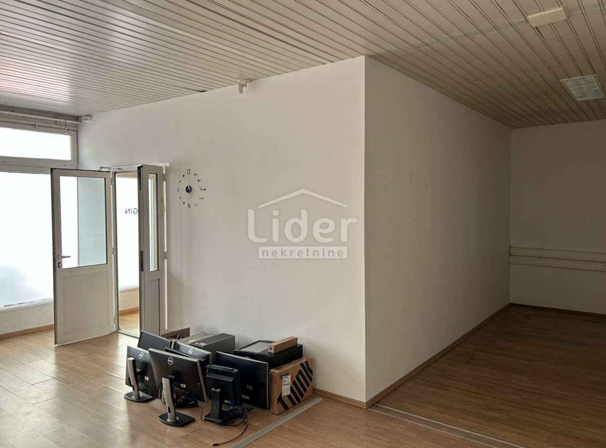 Poslovni prostor Škurinje, 217m2
