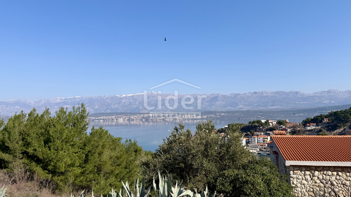 Zemljišče Novigrad, 528m2