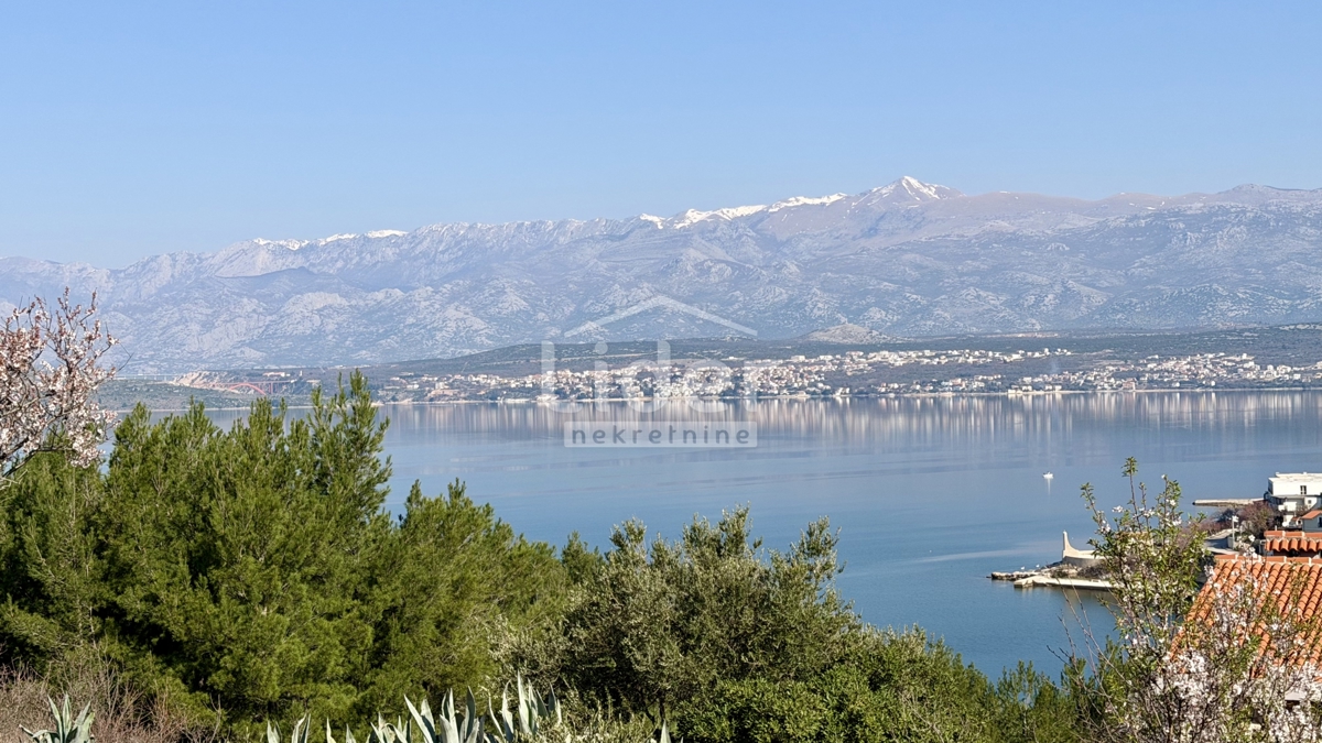 Zemljišče Novigrad, 528m2