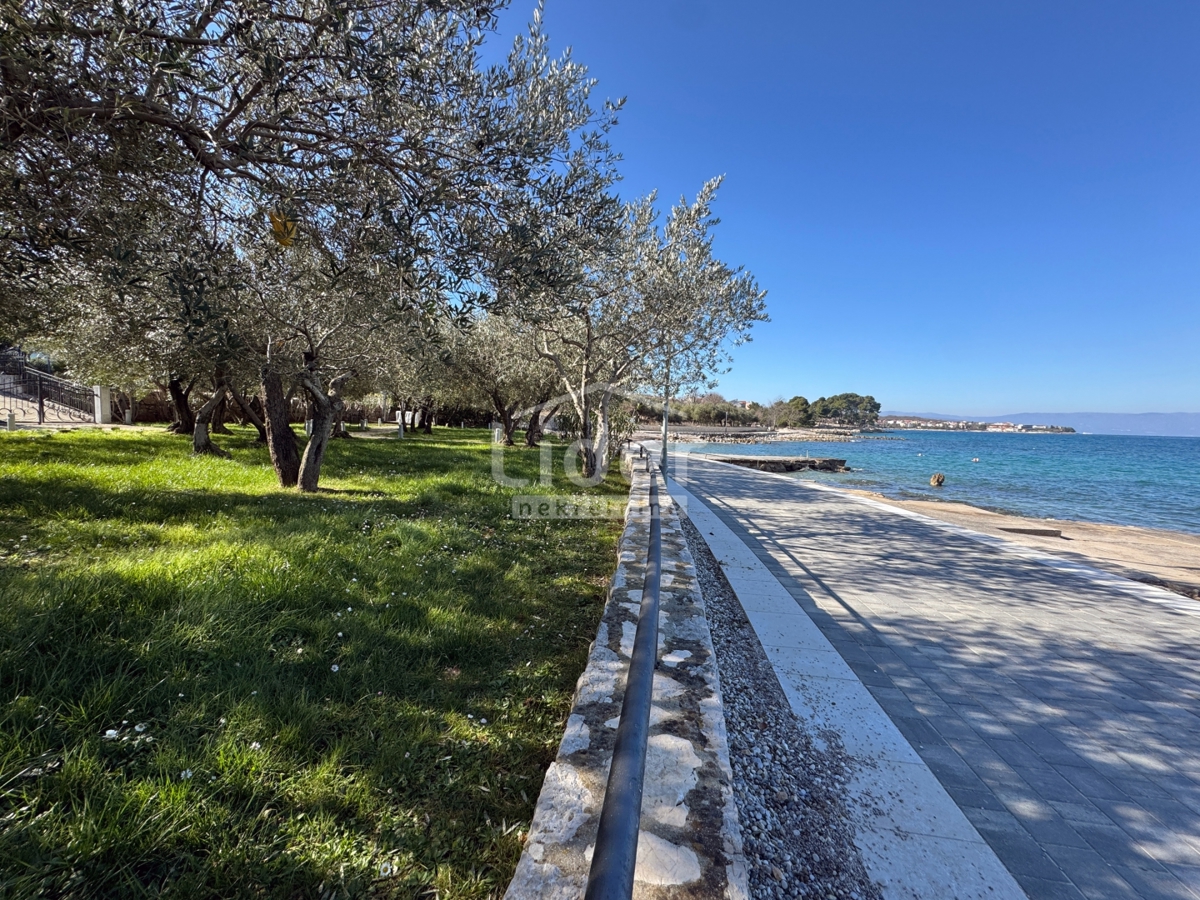 Stanovanje Malinska, Malinska-Dubašnica, 60m2