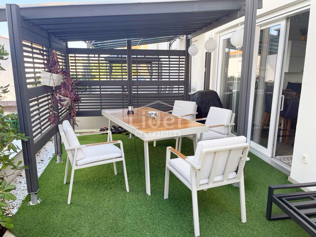 Stanovanje Malinska, Malinska-Dubašnica, 60m2