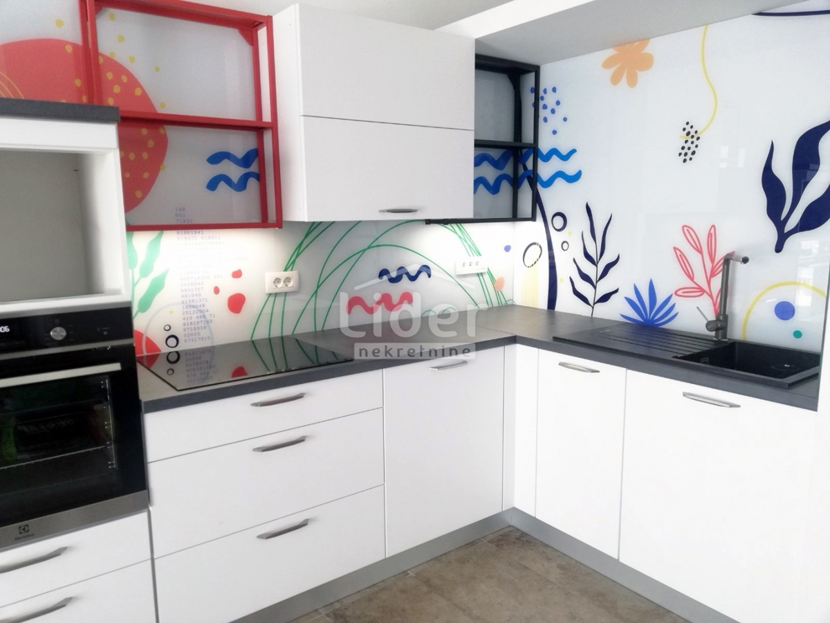 Stanovanje Malinska, Malinska-Dubašnica, 60m2