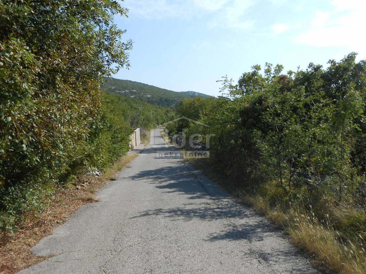 Zemljišče Klenovica, 852m2