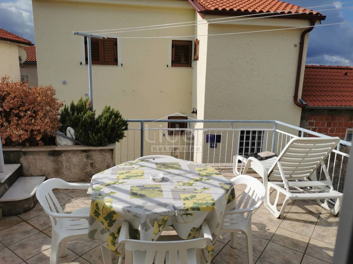 Hiša Novi Vinodolski, 100m2