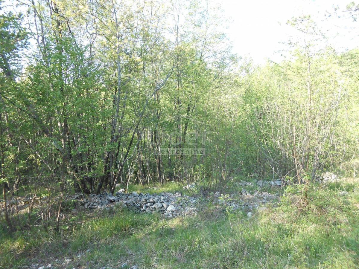 Zemljišče Drenova, 1400m2