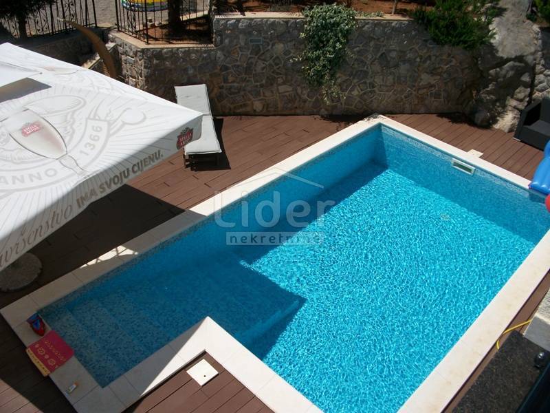 Hiša Rukavac, 260m2