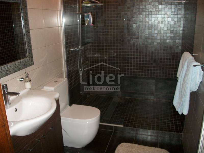 Hiša Rukavac, 260m2