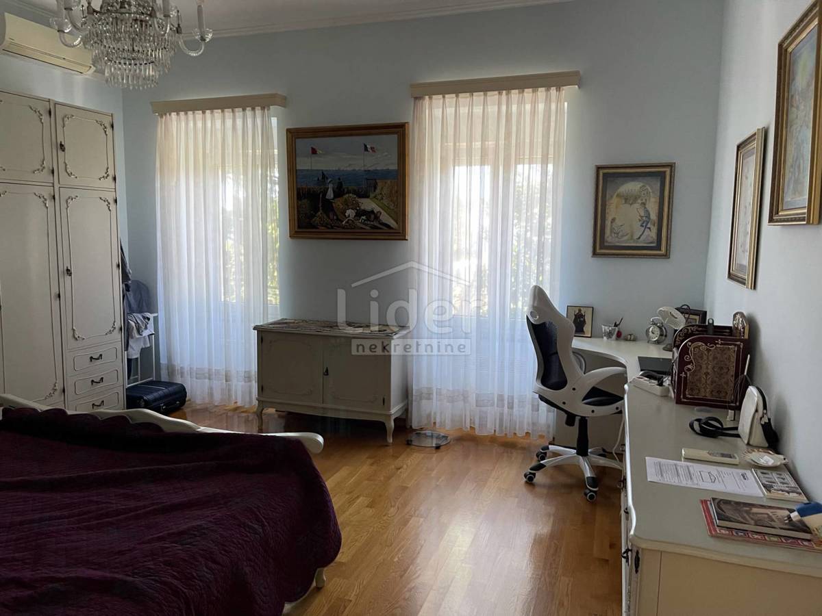 Hiša Kantrida, 240m2