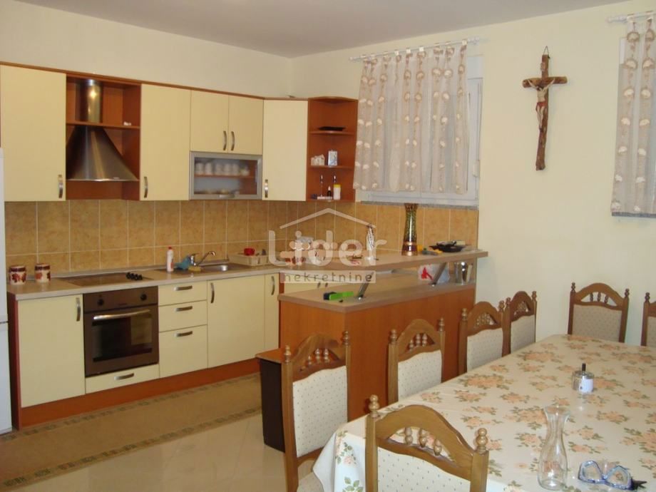 Hiša Kornić, 225m2