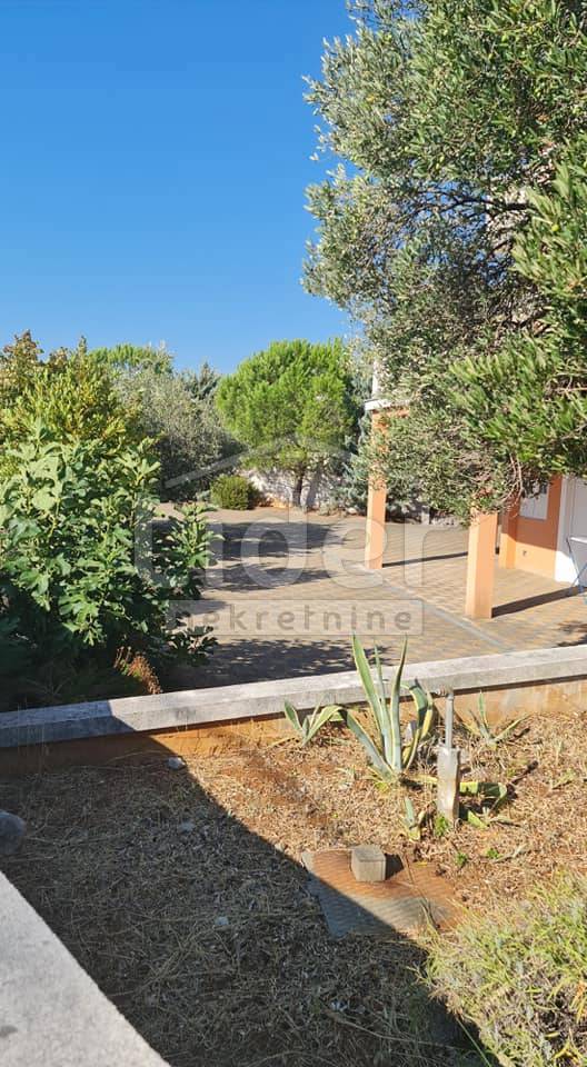 Hiša Kornić, 225m2