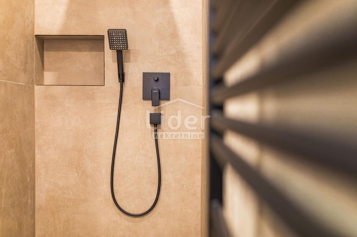 Hiša Lakmartin, 145m2