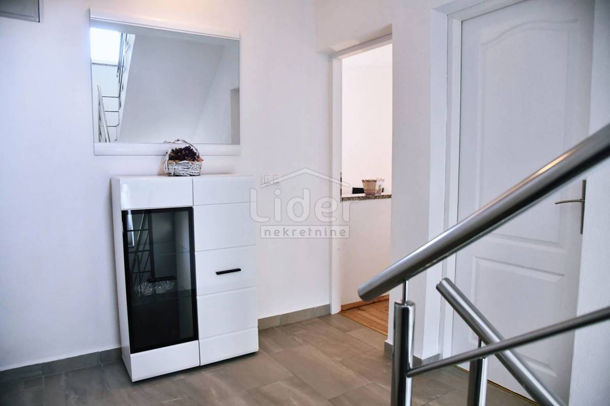 Hiša Bogovići, 530m2