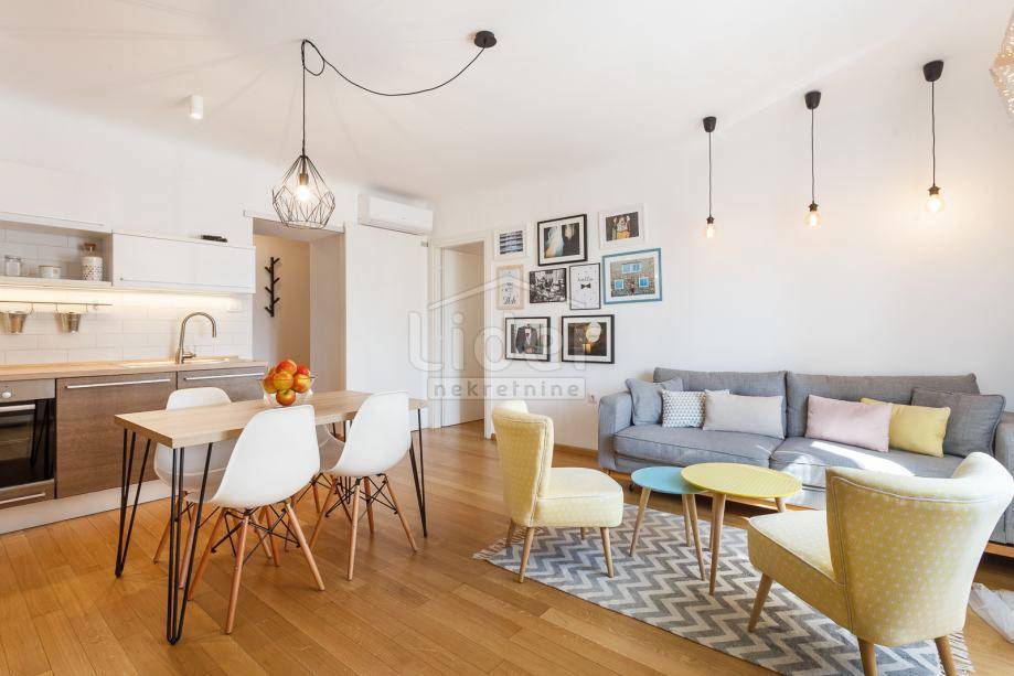 Stanovanje Centar, 162m2