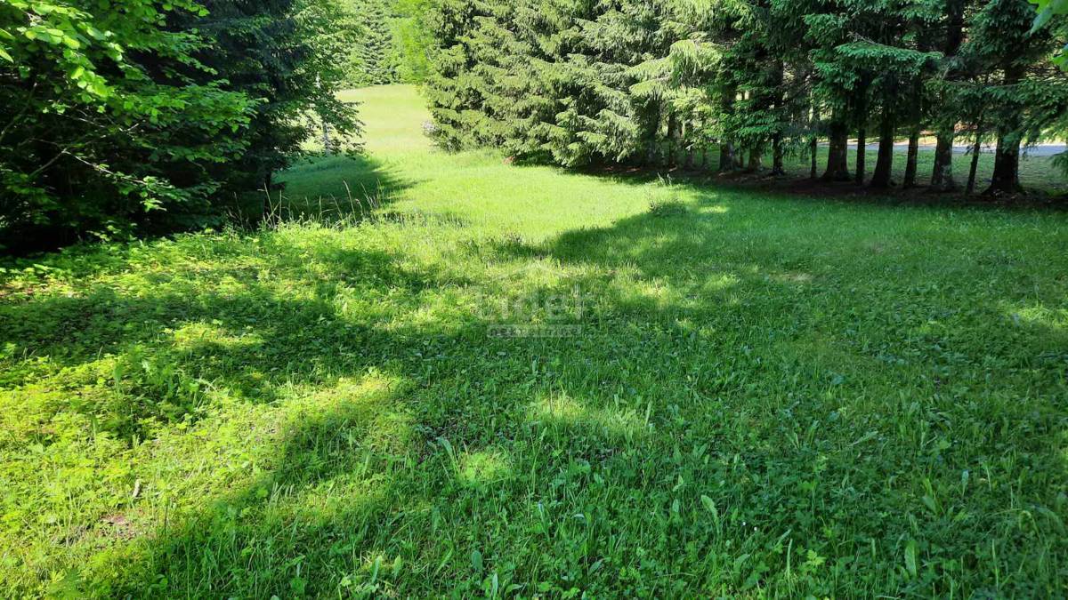 Zemljišče Delnice, 896m2