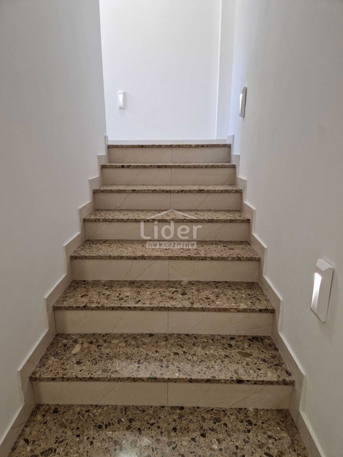 Apartma Banjol, 110m2