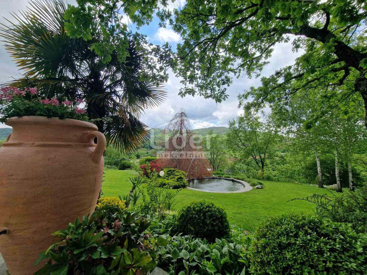 Hiša Zarečje, 196m2