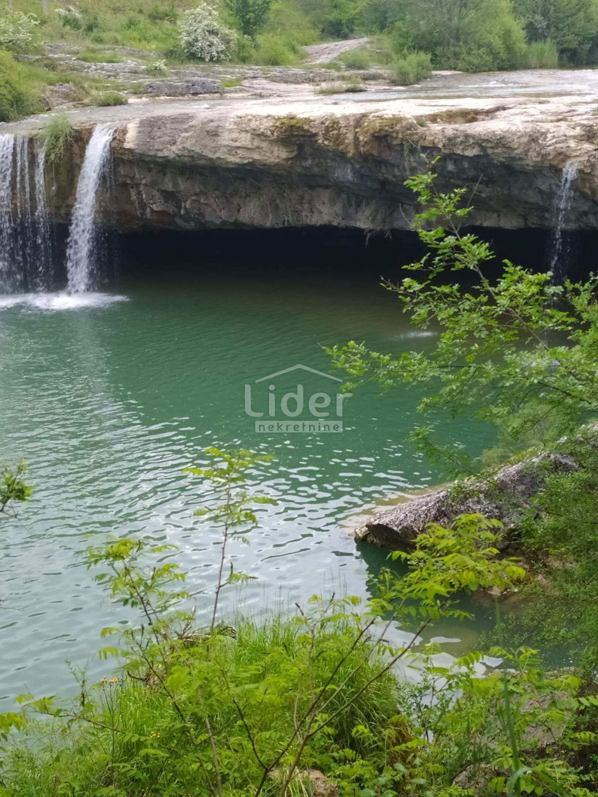 Hiša Zarečje, 196m2