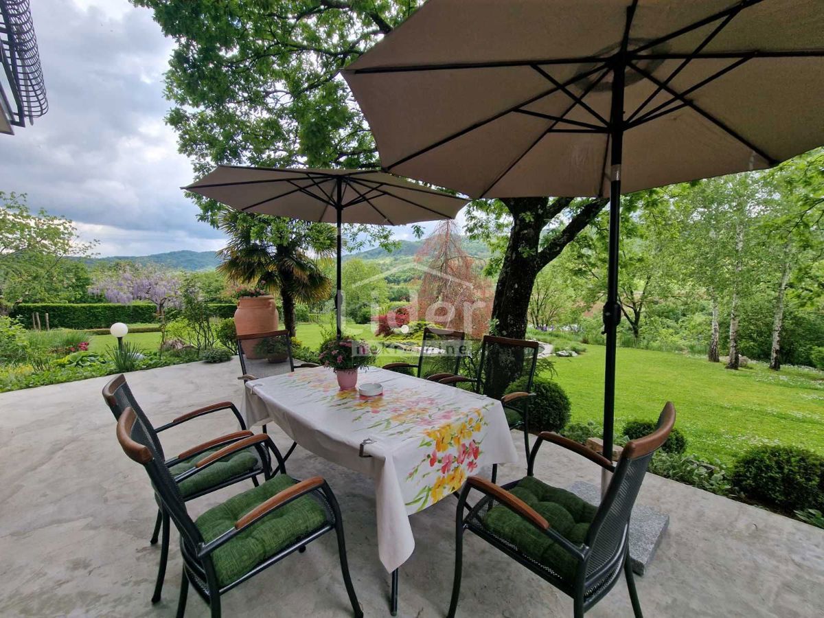 Hiša Zarečje, 196m2