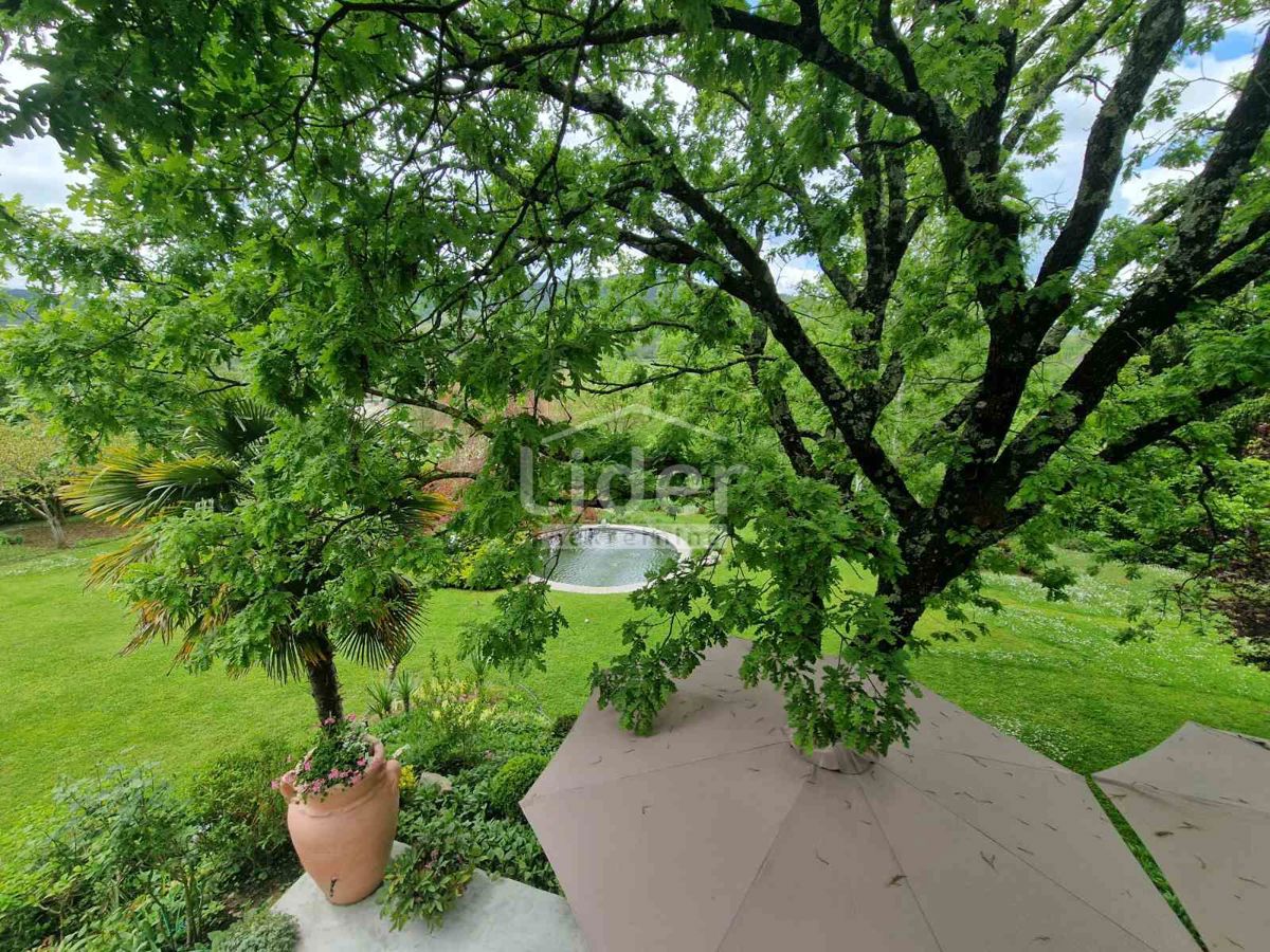 Hiša Zarečje, 196m2