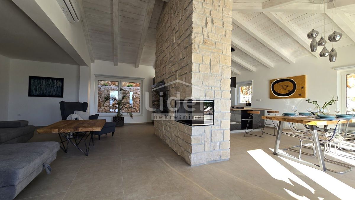 Hiša Jadranovo, 200m2