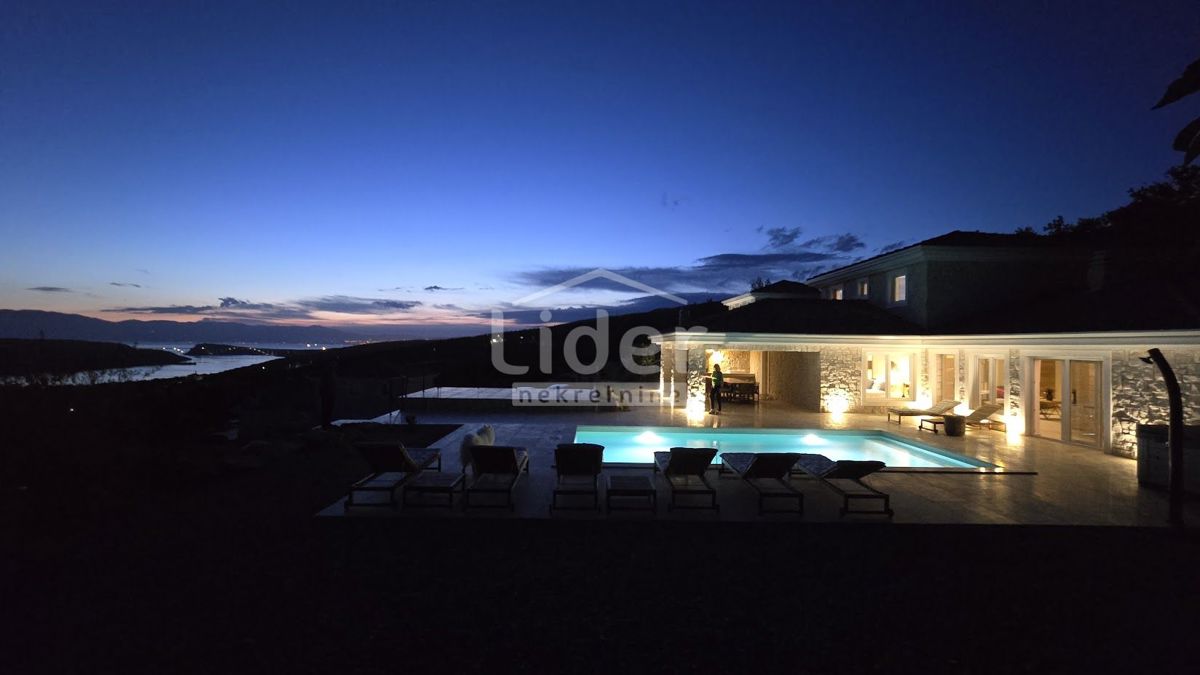 Hiša Jadranovo, 200m2