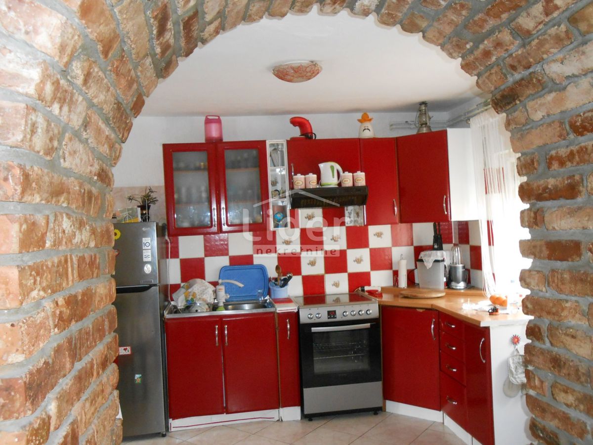 Hiša Zvoneća, 236m2