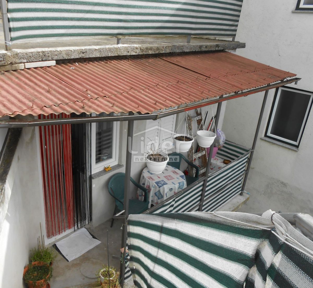 Hiša Zvoneća, 236m2