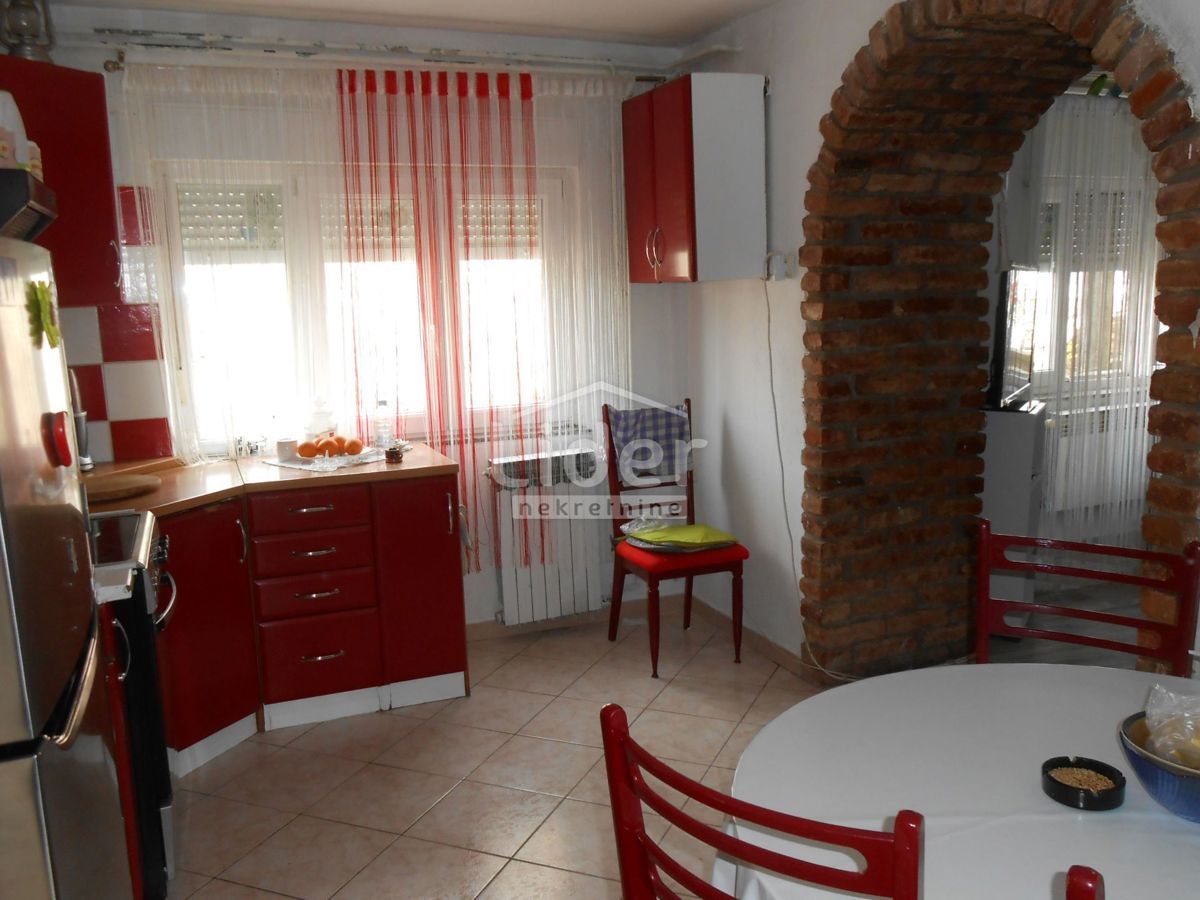 Hiša Zvoneća, 236m2