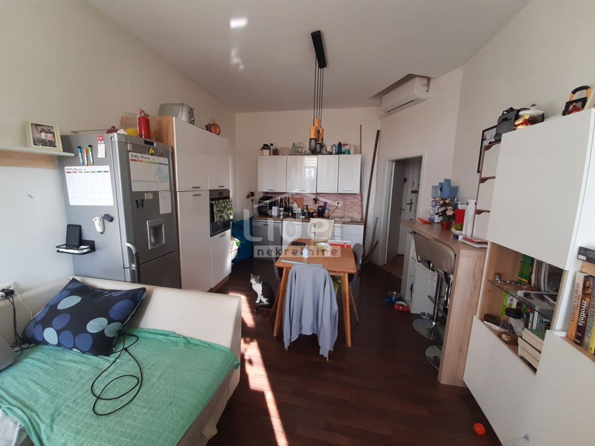 Stanovanje Centar, 66m2