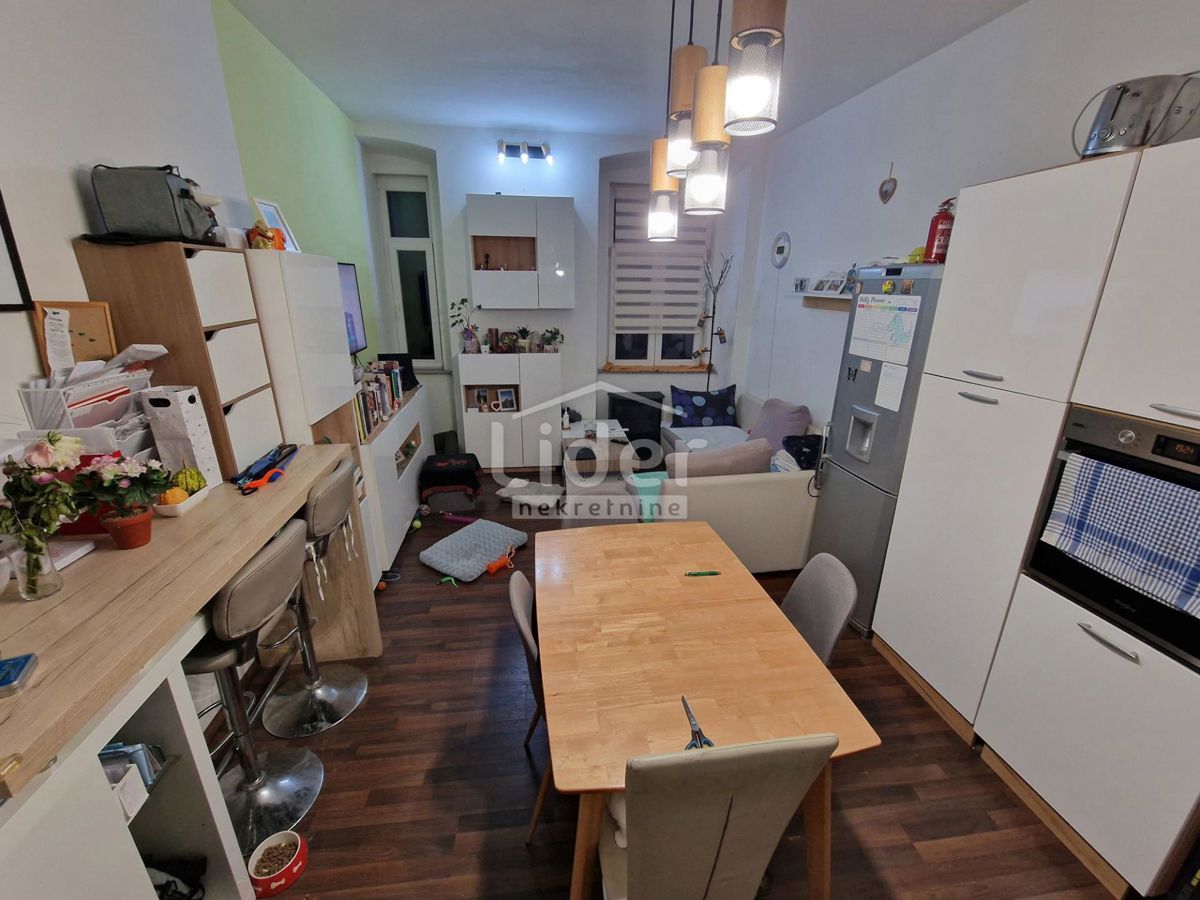 Stanovanje Centar, 66m2