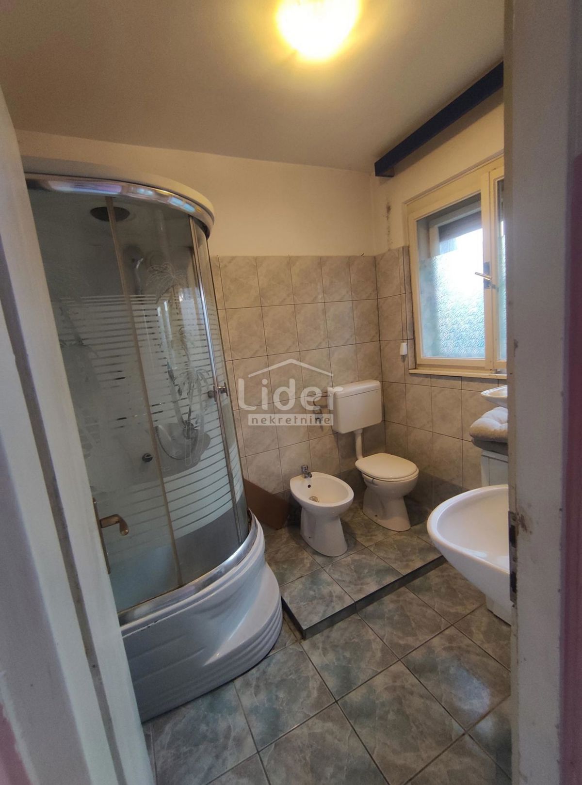 Stanovanje Gornja Vežica, 75m2