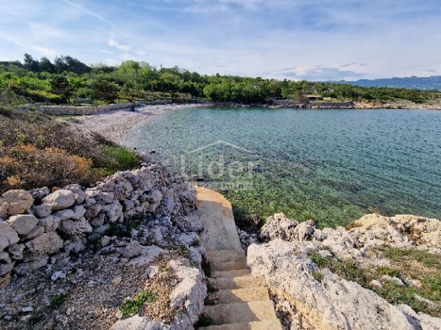 Zemljišče Šilo, 827m2