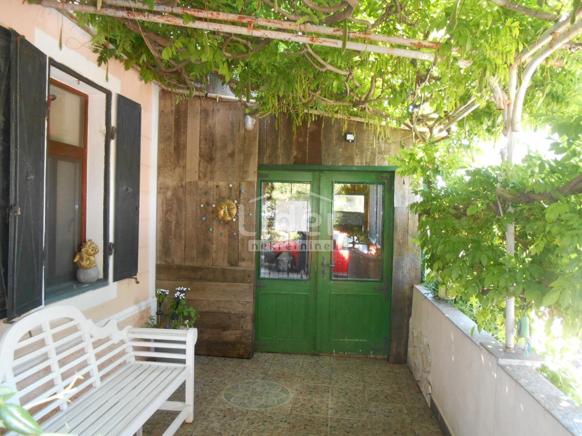 Hiša Grižane-Belgrad, 210m2