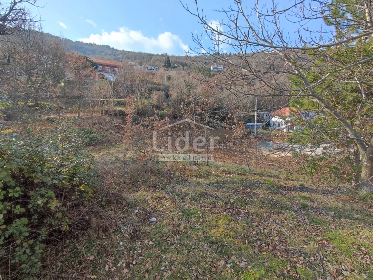 Zemljišče Lovran, 1417m2
